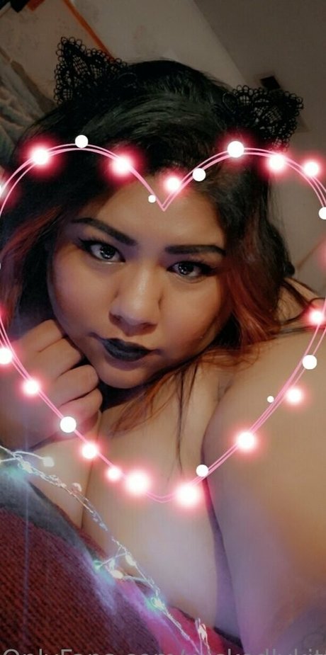 wickedlykitten porn model image