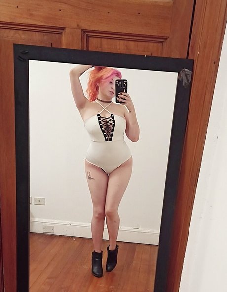 cabaretpanda model xxx pics