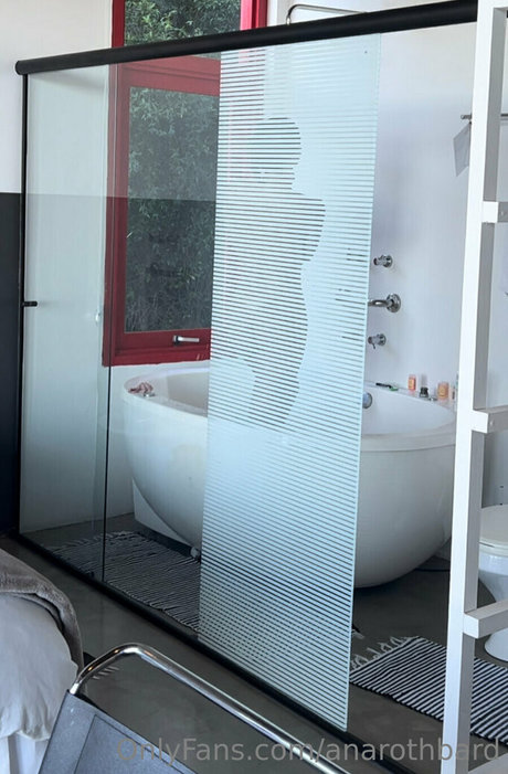 massage therapist onlyfans naked pic