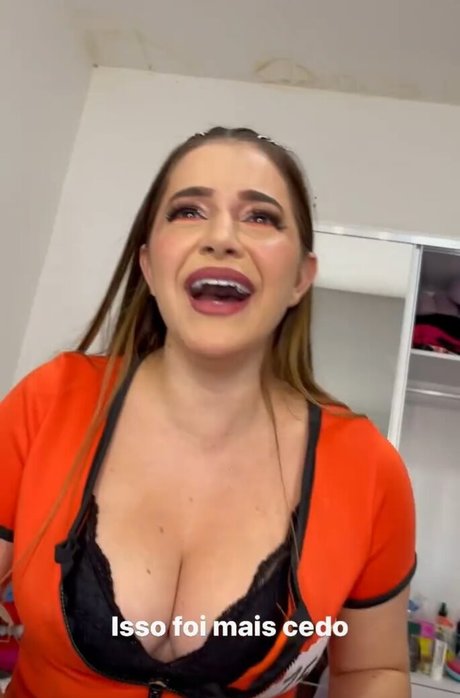 Laurinhafeer model hot images