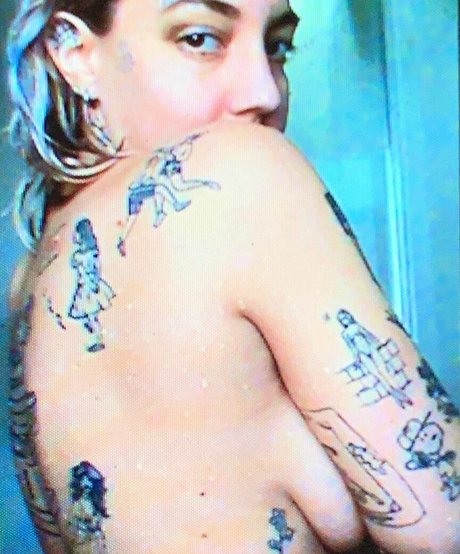 Velvetears adult model gallery