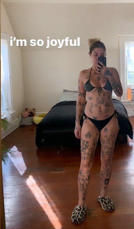 Velvetears star beautiful pictures