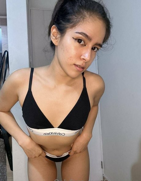 blonde wife onlyfans exclusive photos