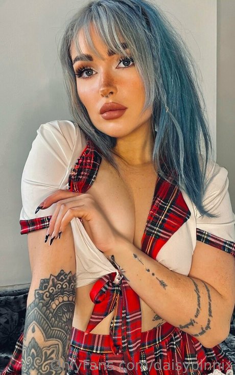 daisypinnix pornstar adult photo