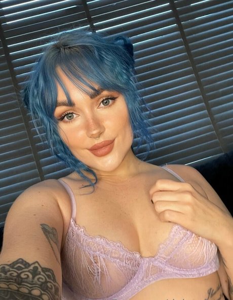 daisypinnix actress pics