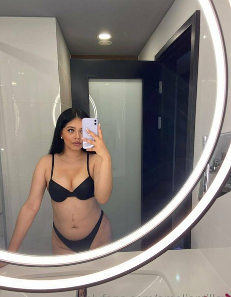 ameliamillsx adult actress gallery