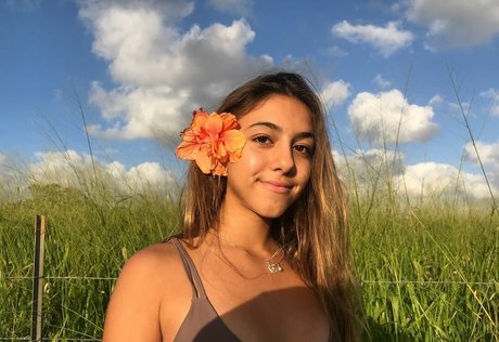 flat chested onlyfans free nude image