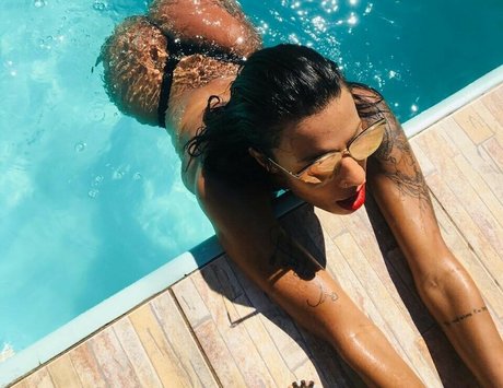 black teacher onlyfans hot sexy pic