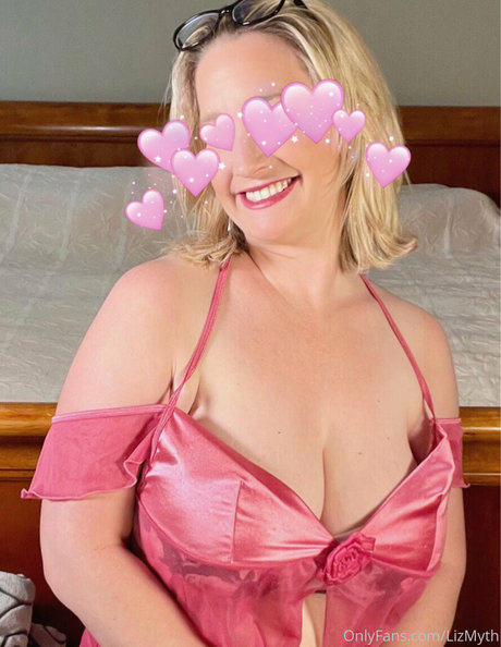 lizmyth model naked gallery