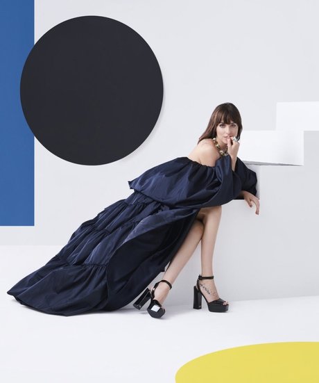 Dakota Johnson pretty model archive