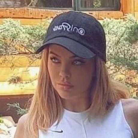 Dana Hamm model adult images