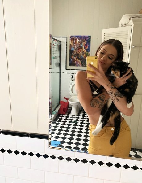 pregnant threesome onlyfans hd photo