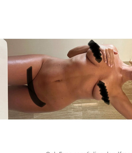 julianylandfree star sexy images