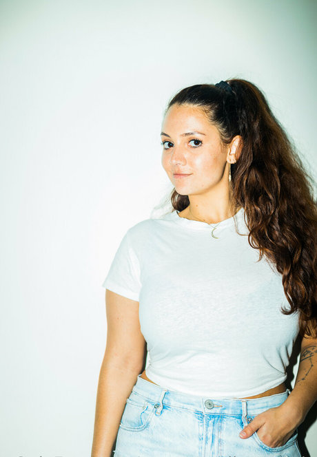 morgangallocomedy model nice images