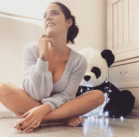 big areolas onlyfans nude pic