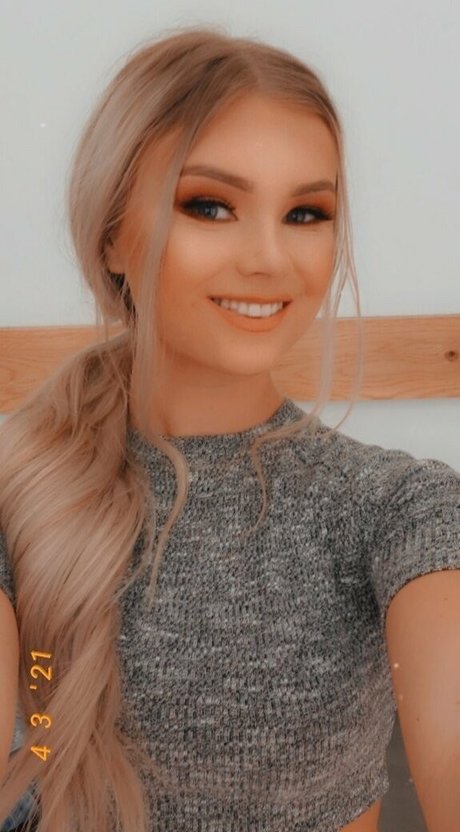 fitbunbabe model art picture