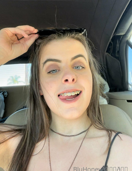 blufire999 erotic star photo