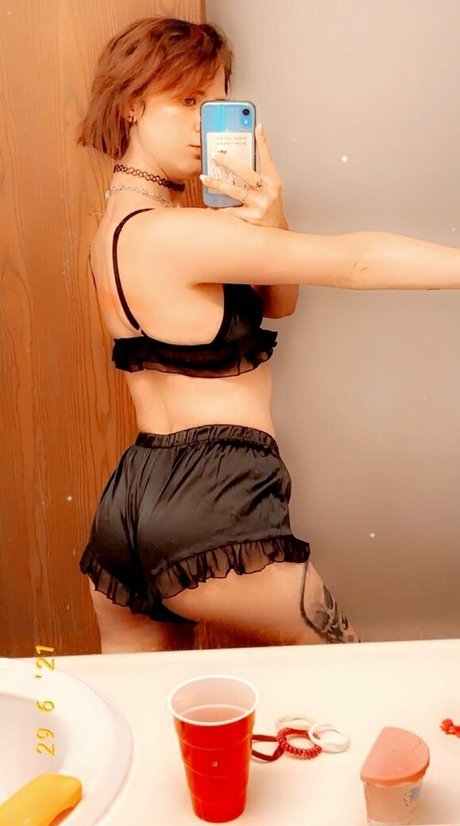 shemale fucks girl onlyfans hot sex photos