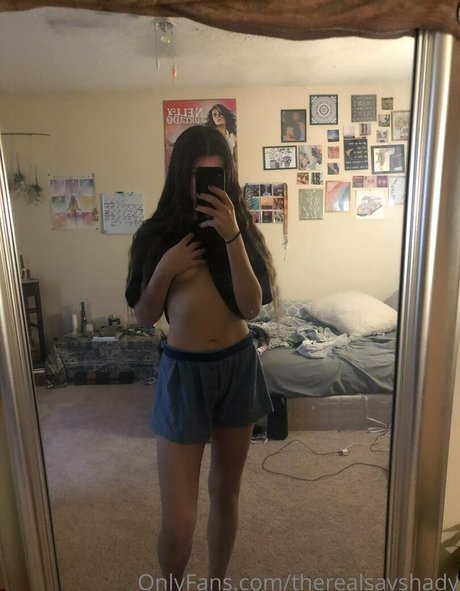 therealsavshady pretty actress image