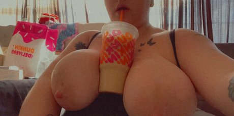 hookahqueeensfw Profile Photo