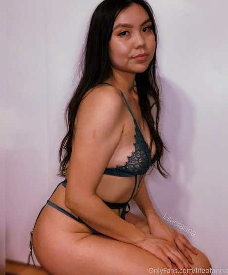 blonde muscle onlyfans free sexy photos