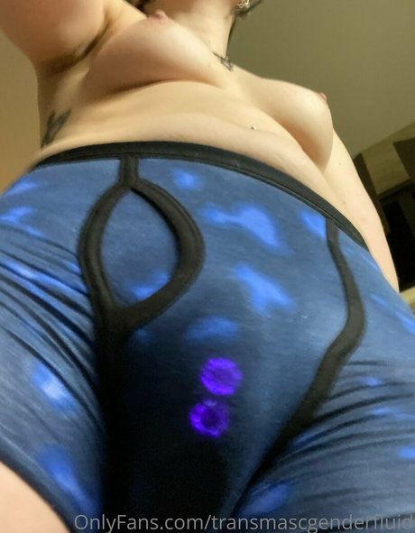 explicit enby naked star image