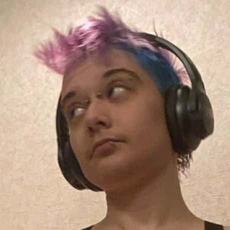 explicit enby top model photo