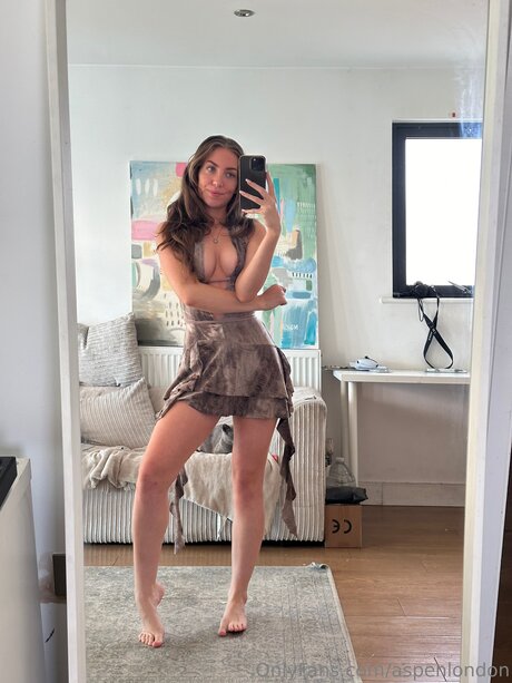 Aspenlondon pornographic model archive