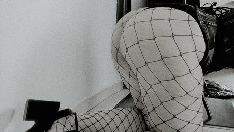 leather leggings onlyfans hot naked galleries