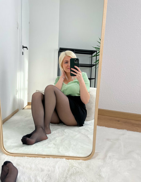 nude selfie onlyfans erotic images