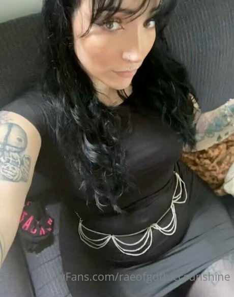 raeofgothiccsunshine adult star photo