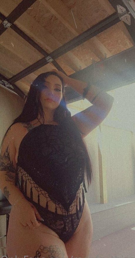 raeofgothiccsunshine naked star pic