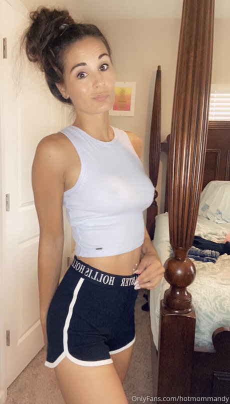 mandyrhea model naked photos