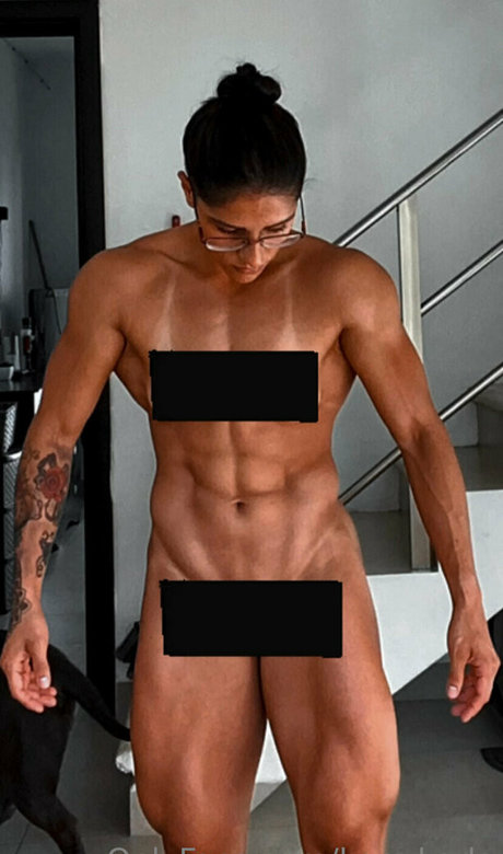 elik fitnesscouple nice actress photos