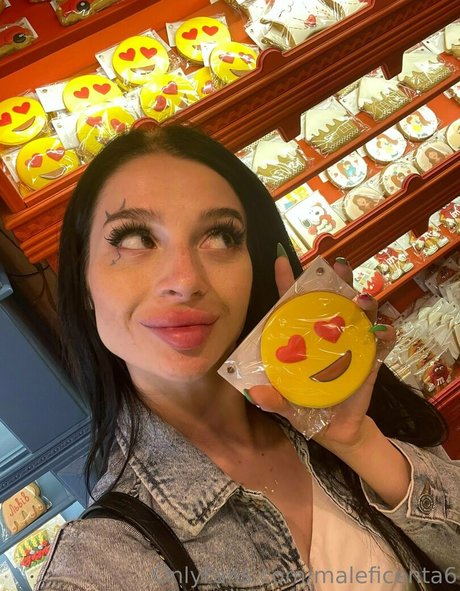 maleficenta69 high quality model pictures