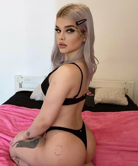 abishbharbie nudes model img