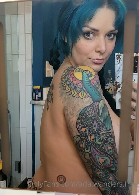 aria wanders free model naked image