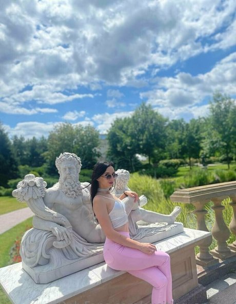 evelinaqueen model nice galleries