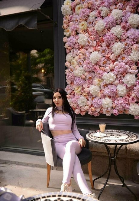 evelinaqueen pornstar nude pictures