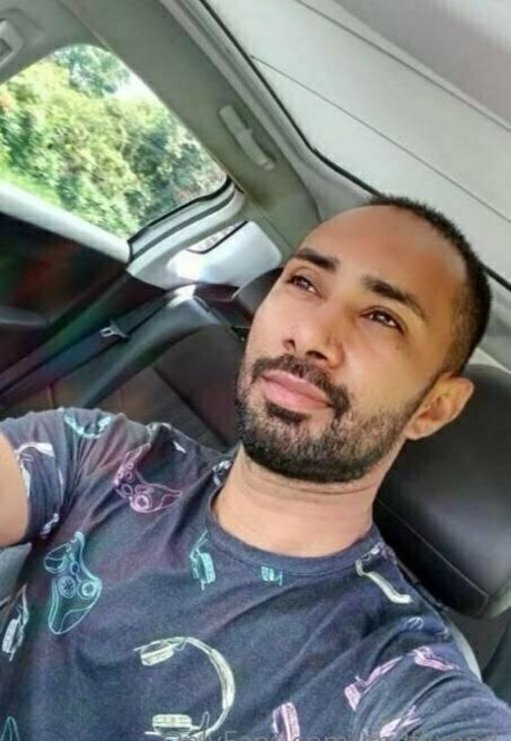 andflixand model nude picture