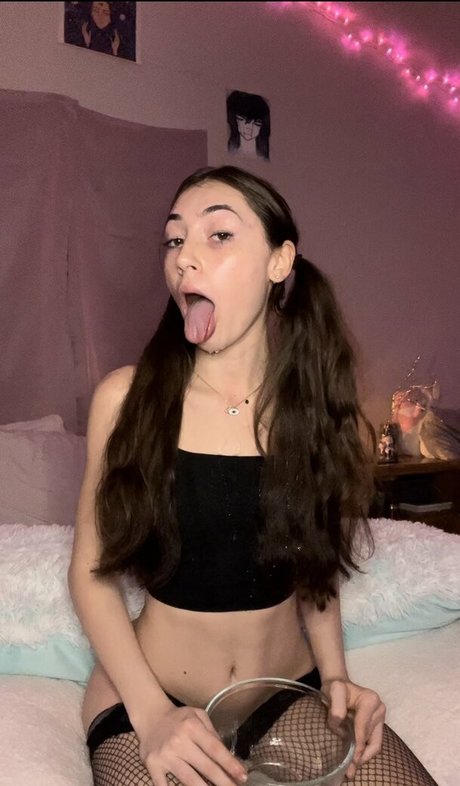 Tiana Blow nude star pics