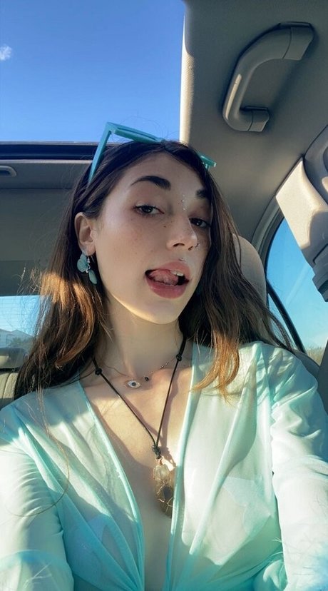 Tiana Blow star pretty image