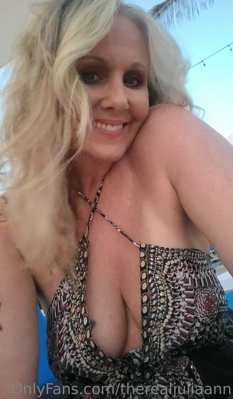 TheRealJuliaAnn hot pornstar photos
