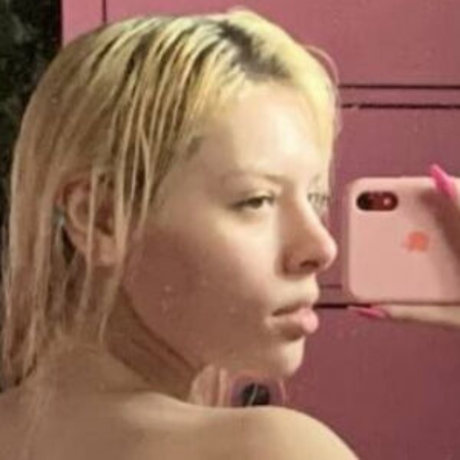 two onlyfans free xxx galleries