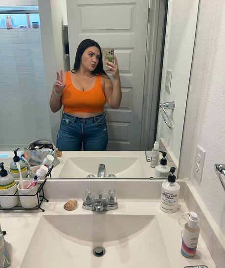 itskayls hot star picture