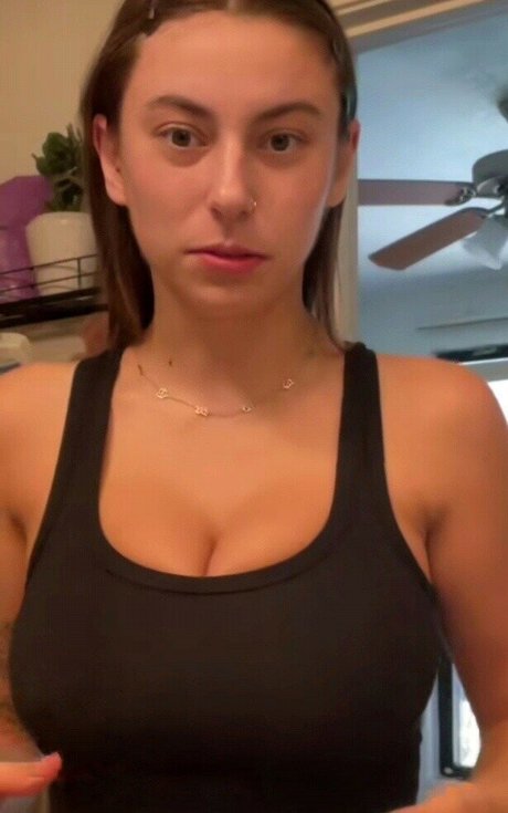 Jordan McDonald model naked pics