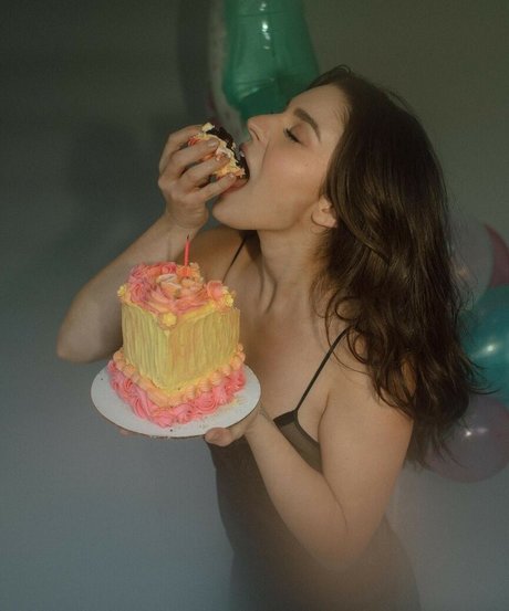 Taya Miller high quality actress images