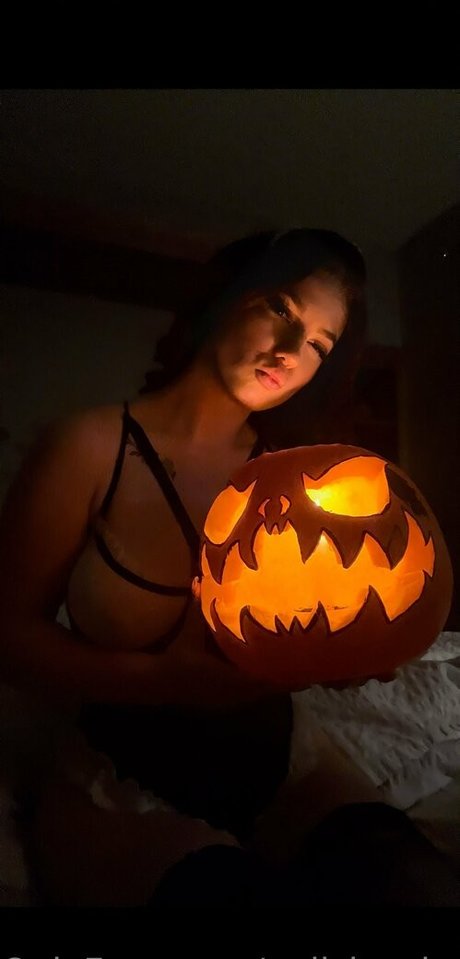 raven onlyfans beautiful naked photos