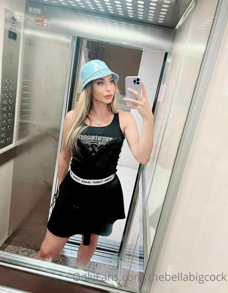 thebellabigcock Photo Gallery