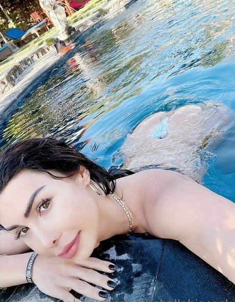 thebellabigcock adult model gallery